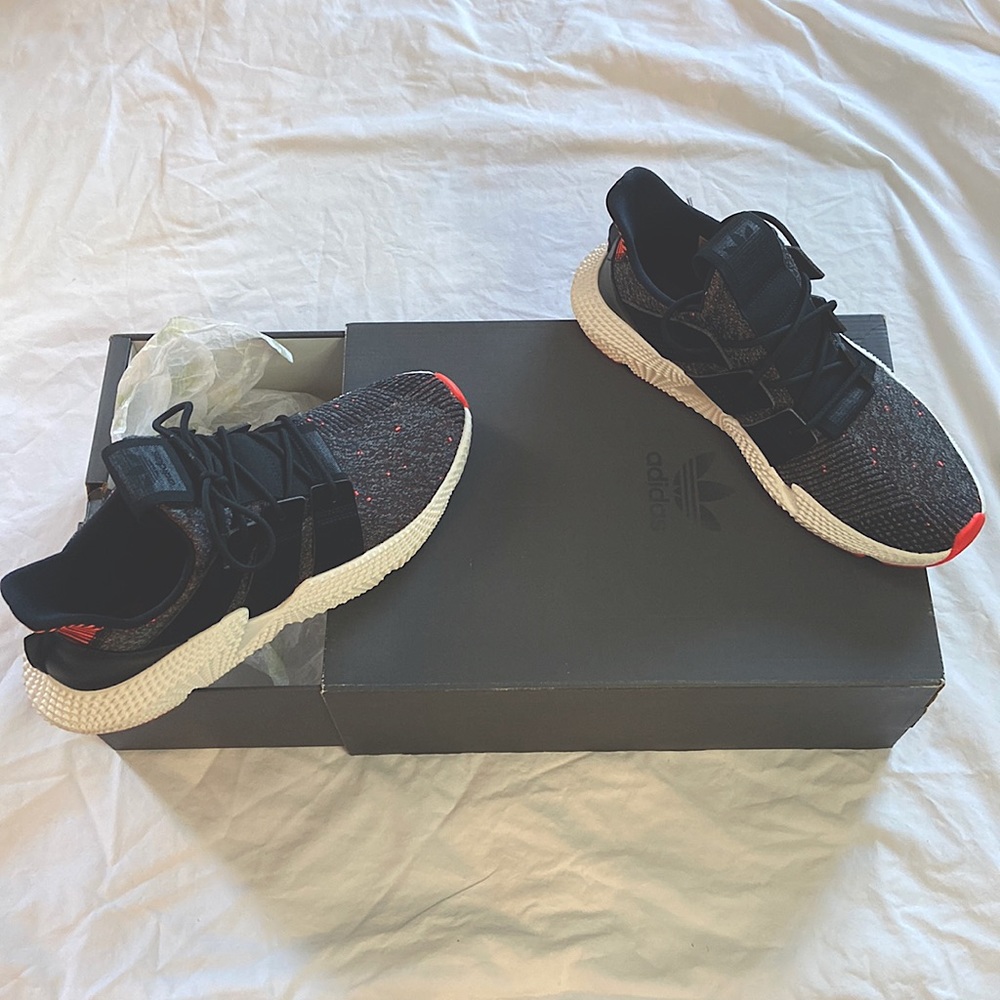 Mens Adidas sneakers